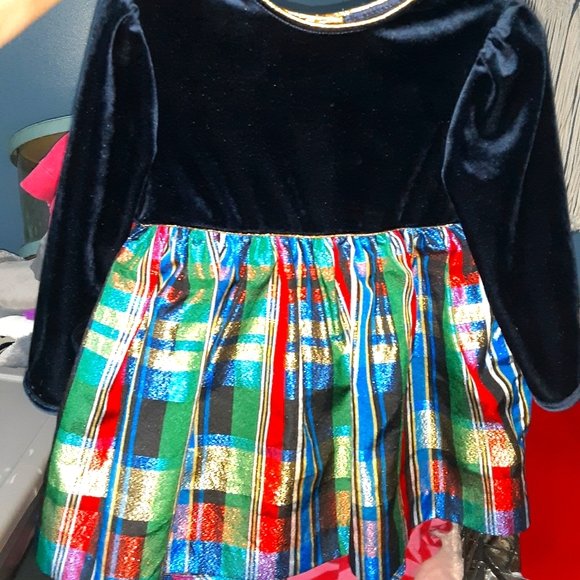 Pretty Christmas Dress 2t - Picture 2 of 2